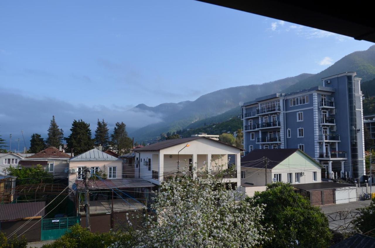 Частный Дом У Моря Gagra Exterior foto